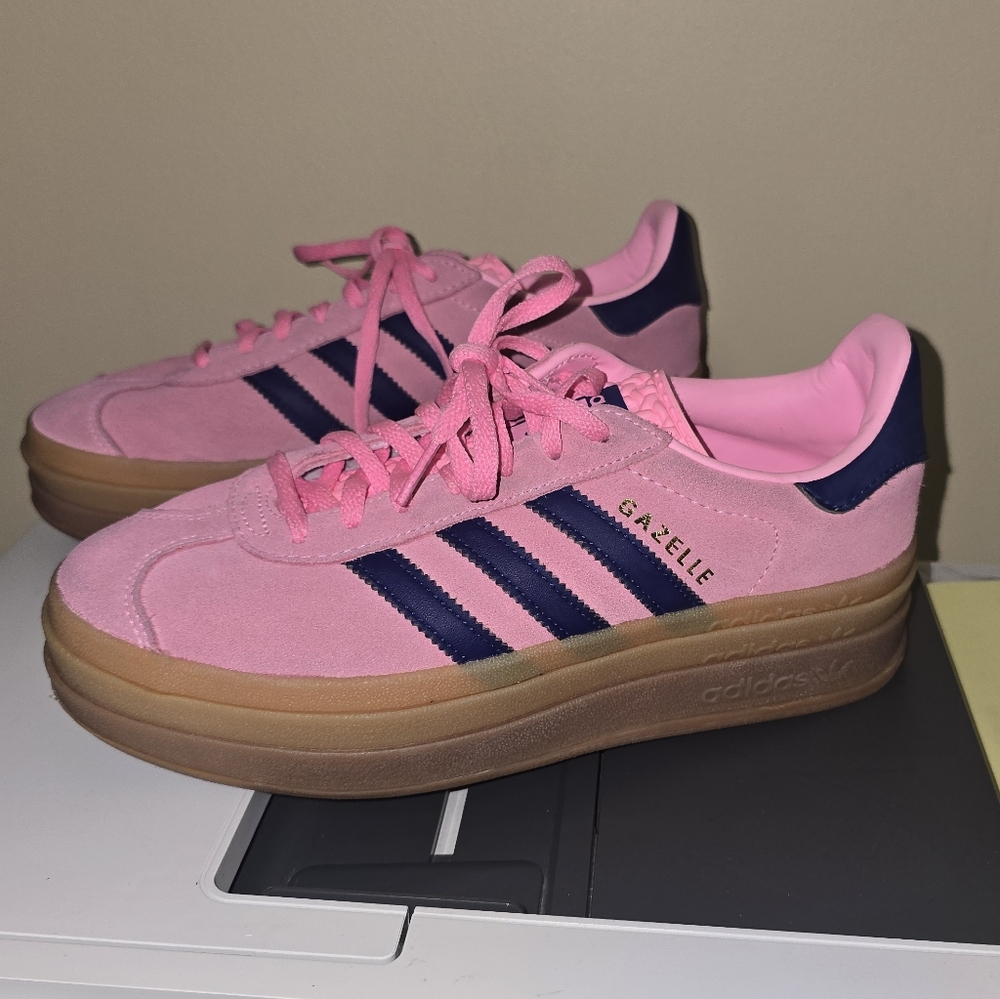 Adidas Gazelle Bold Pink Glow Gum Women Size 7 US Platform Sneakers Shoes H06122